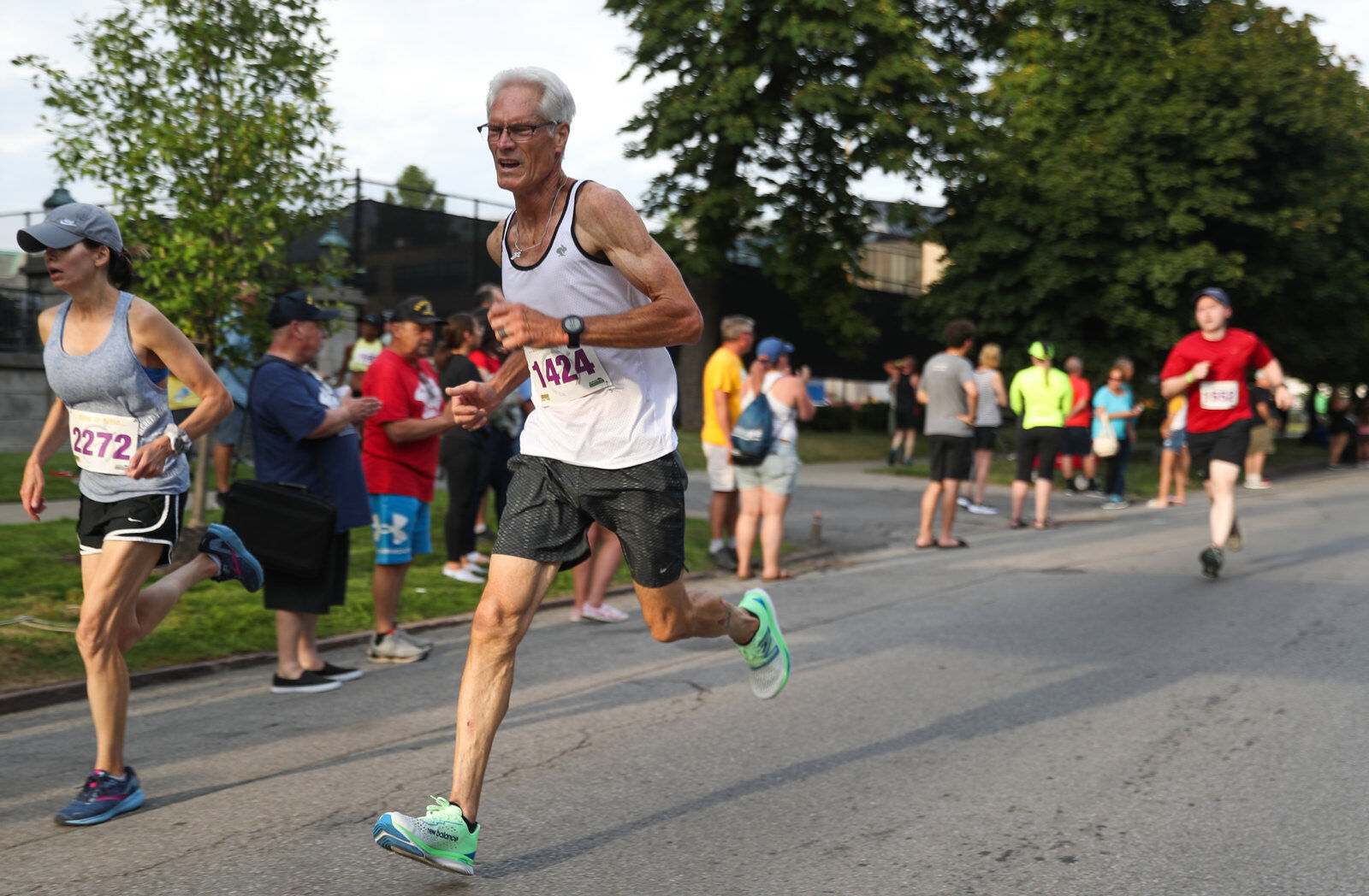 Frank Gioia runs despite major hip replacement
